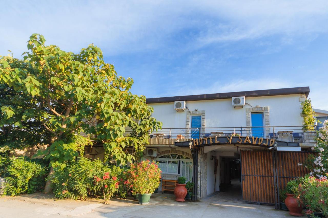 Hotel Savojo Petrovac Екстериор снимка